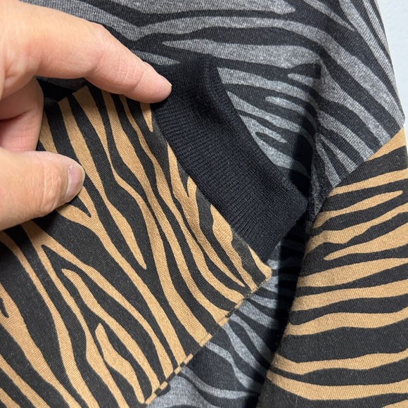 Vintage Havana Black and Brown Striped Top - Picture 5 of 6